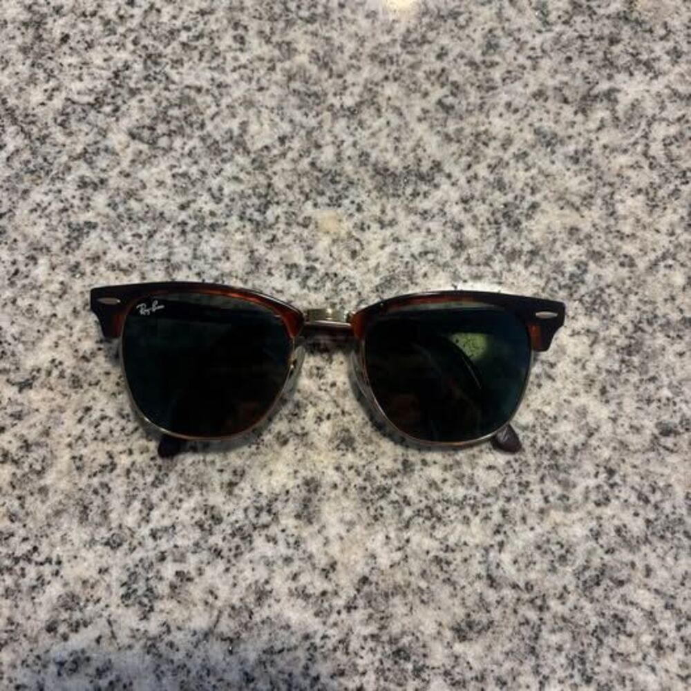 Ray-Ban Clubmaster Tortoise & Gold Sunglasses (RB3016 W0366)